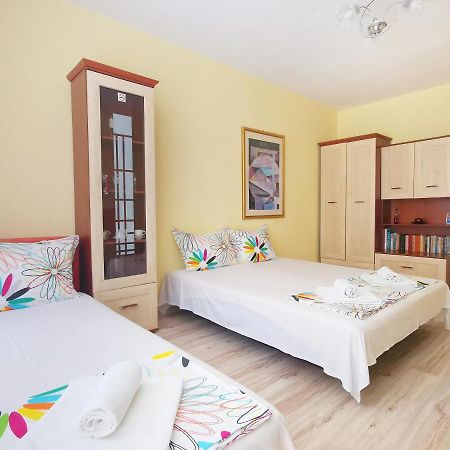 Амбър Апартамент И Стая За Гости Sozopol Exterior foto