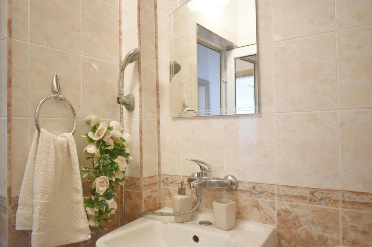 Амбър Апартамент И Стая За Гости Sozopol Exterior foto